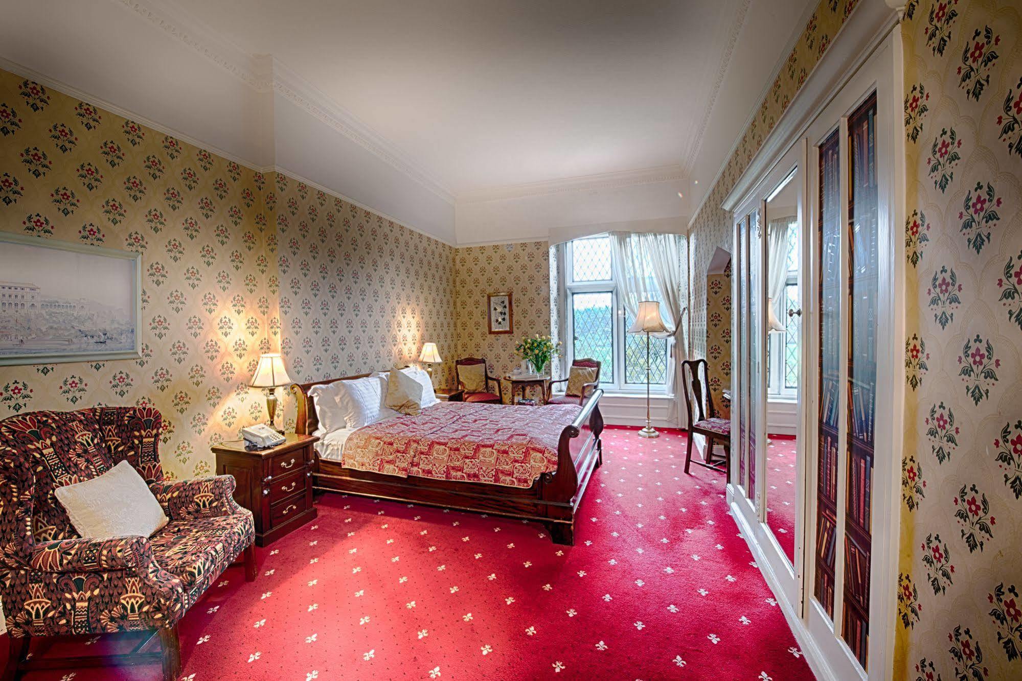 Miskin Manor Hotel ヘンソル エクステリア 写真