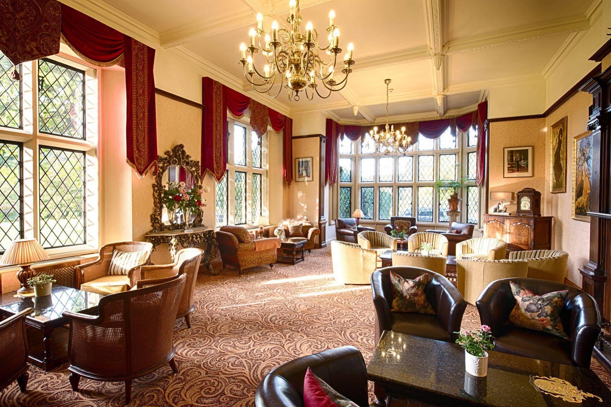 Miskin Manor Hotel ヘンソル エクステリア 写真