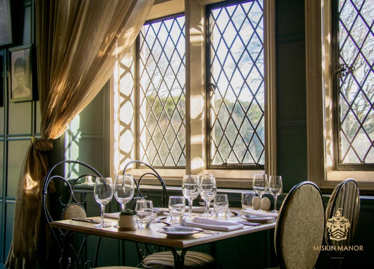 Miskin Manor Hotel ヘンソル エクステリア 写真